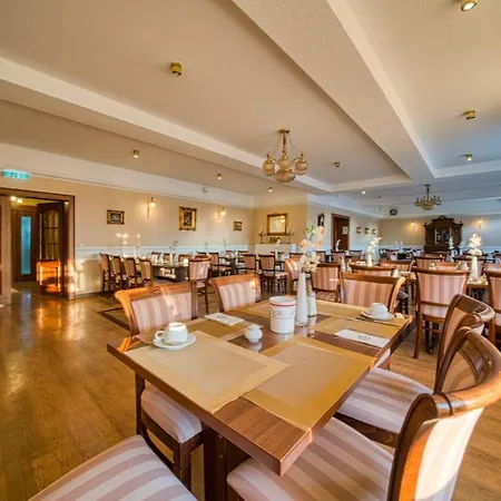 Ff&e Engeln 3* بابينبورغ