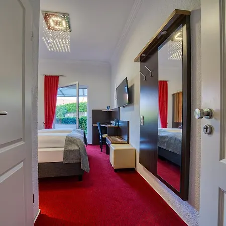 Ff&e Engeln فندق 3*