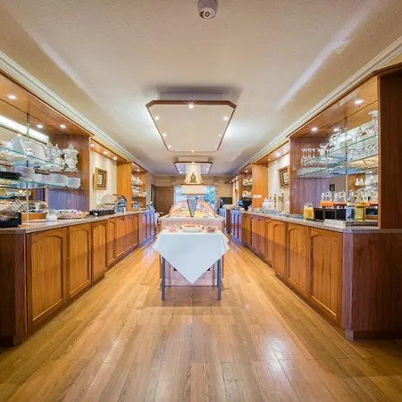 Ff&e Engeln فندق 3*